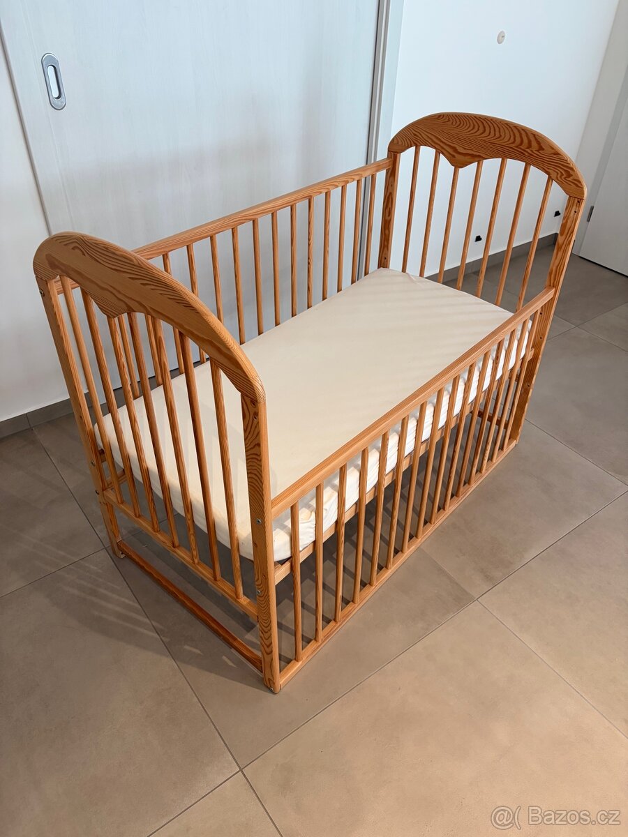 Dětská postýlka