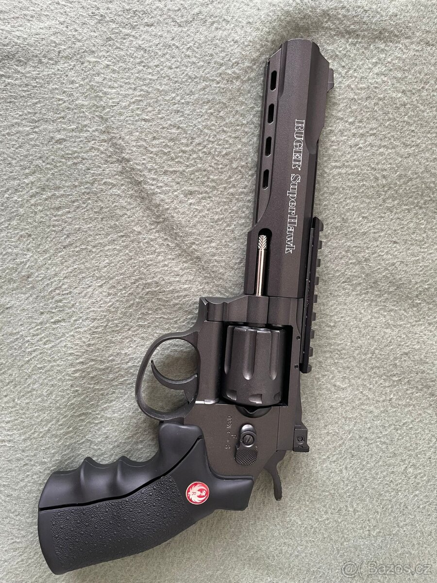 Revolver Ruger SuperHawk 8" černý AGCO2