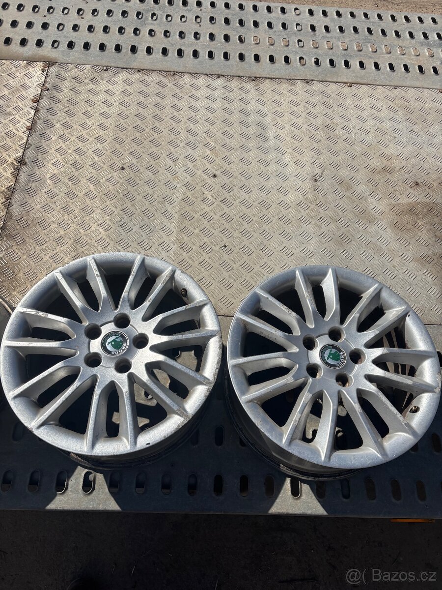 Alu kola Skoda r17