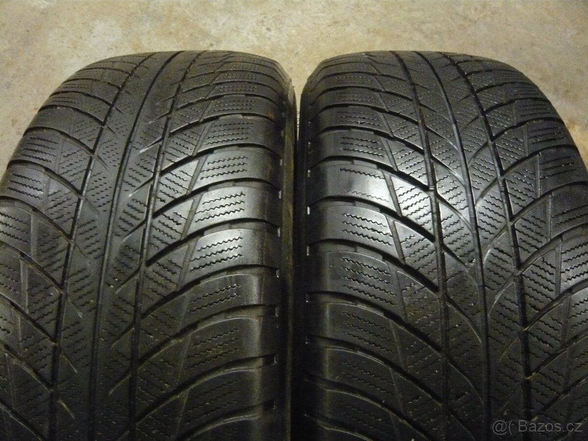 Pneu 225/60/18, 225-60-18, 225 60 18 - - - -