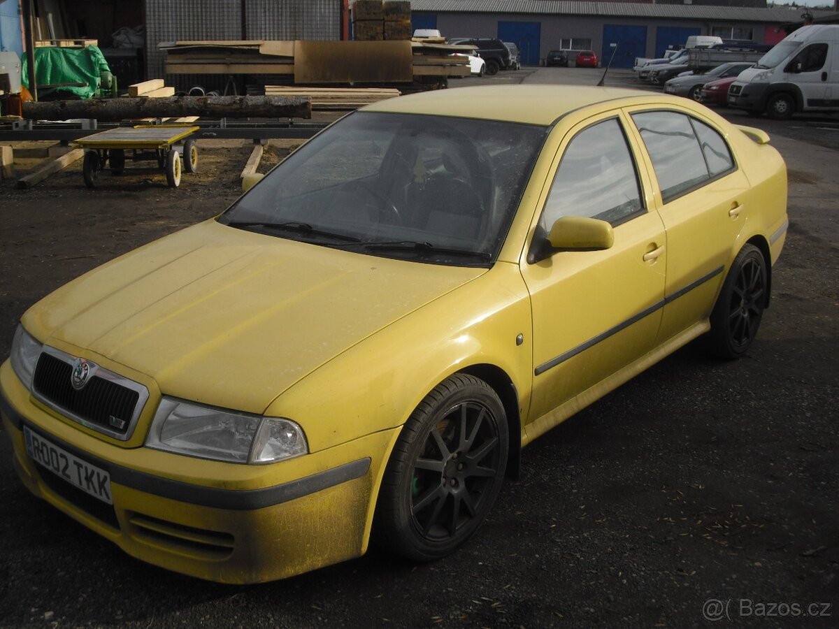 Octavia RS1 Zluta Dily