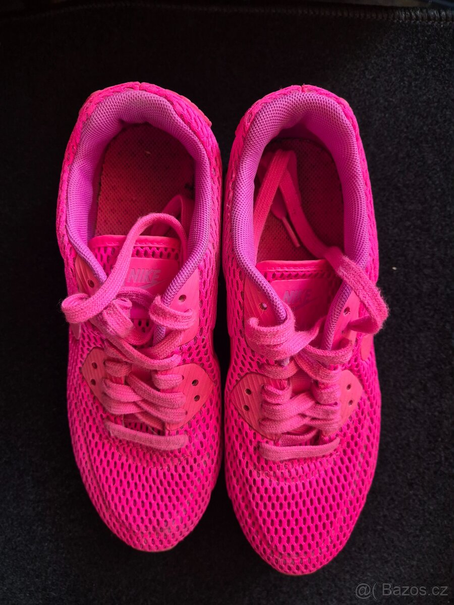 Sportovní obuv Nike