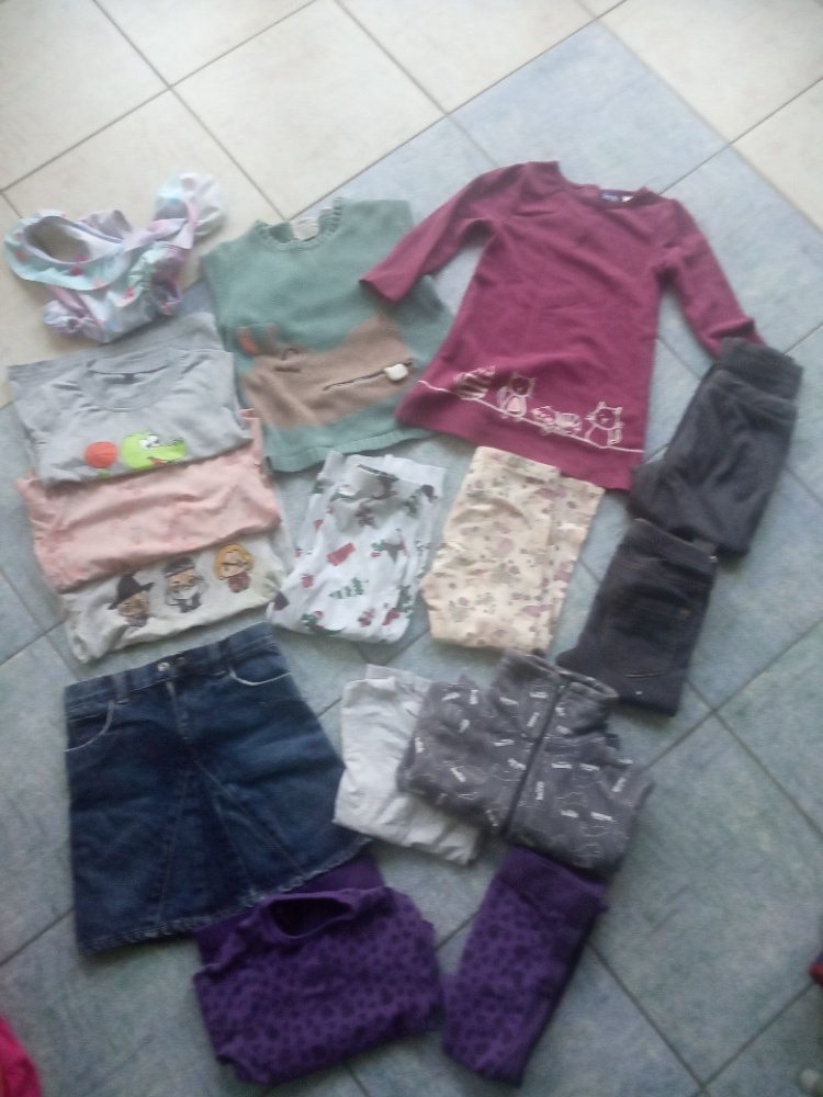 Balík dívčího oblečení-vel. 98/104+bunda 110