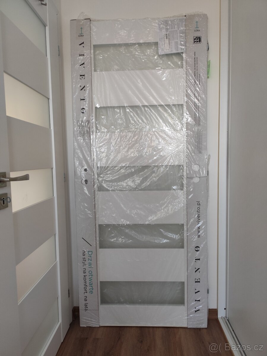 Bílé interiérové dveře Prestige PP 80cm pravé
