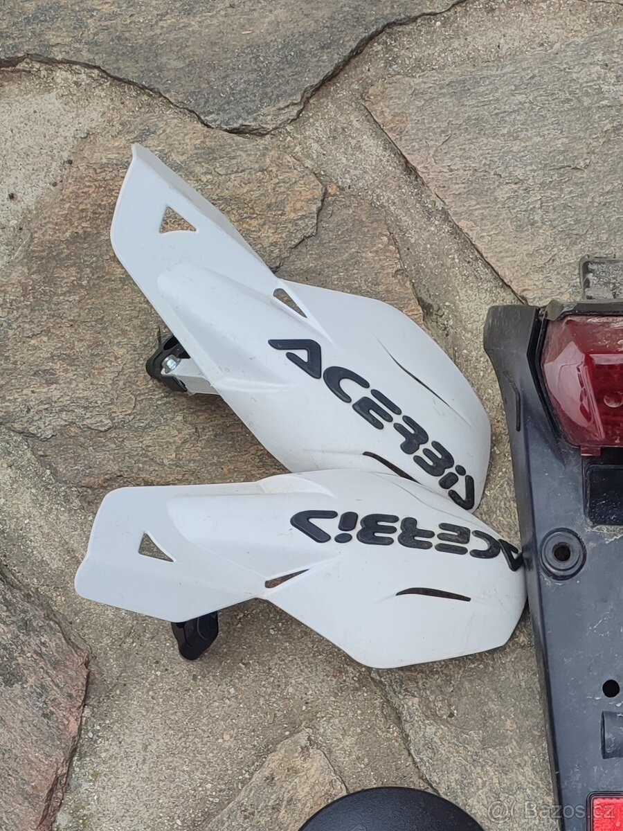 Kryt řetězu, blinkry Honda XR 125, Chrániče páček