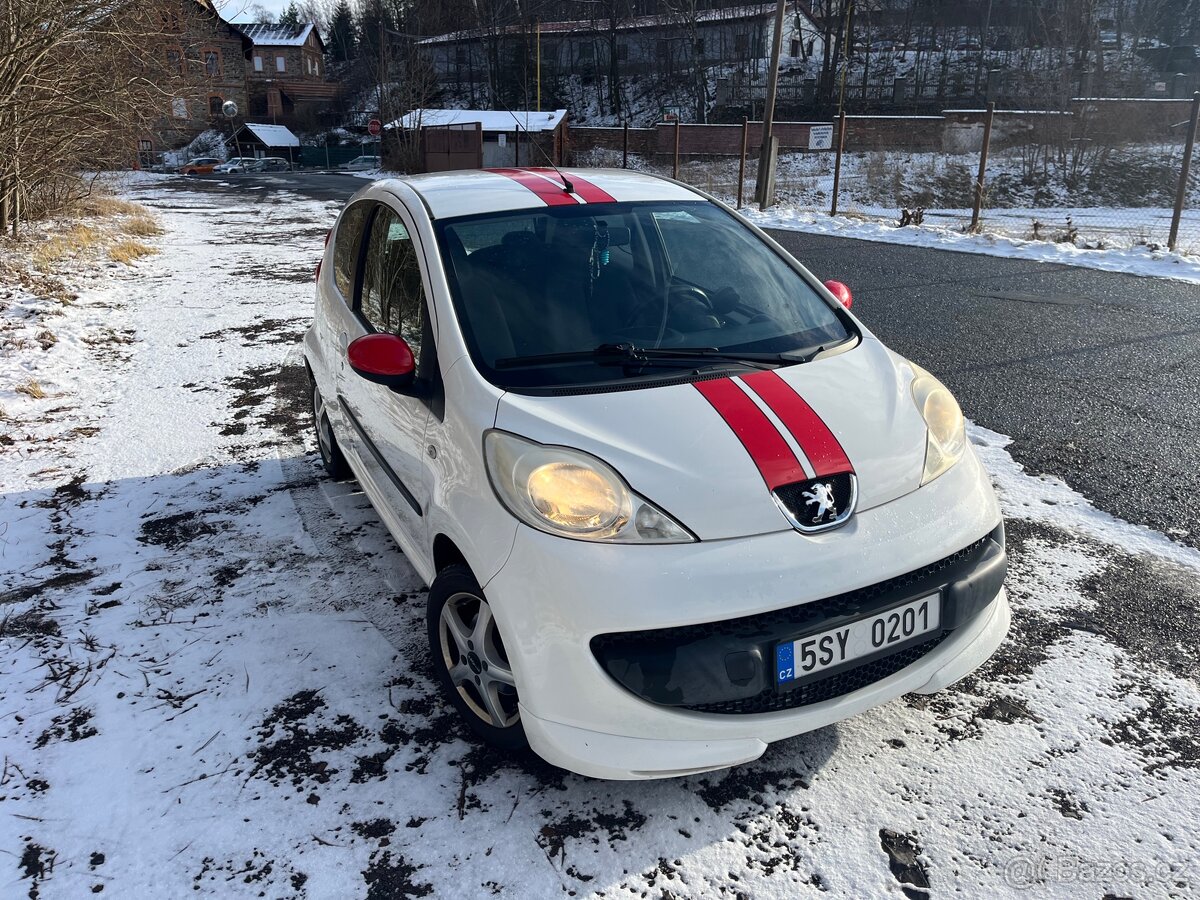 Peugeot 107 street racing
