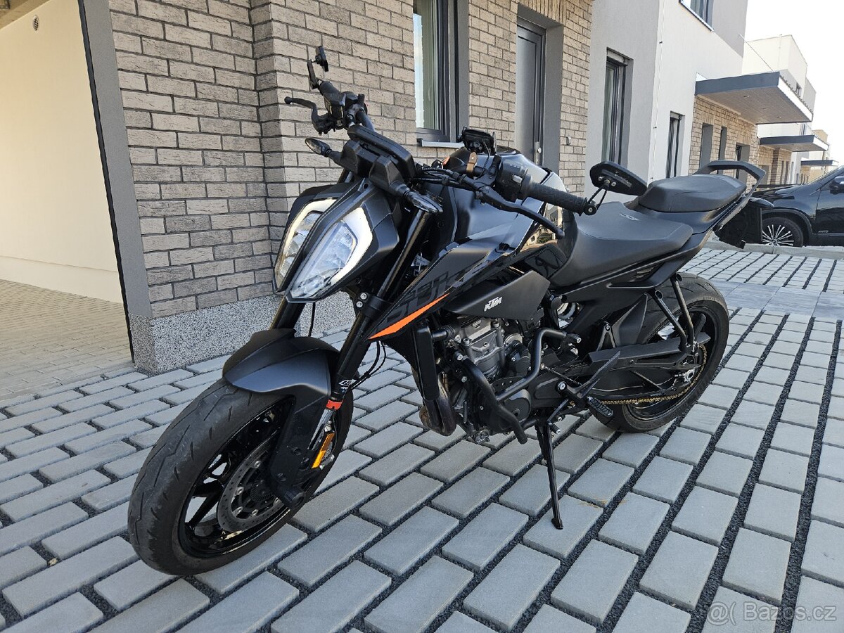 KTM DUKE 890 Black edition