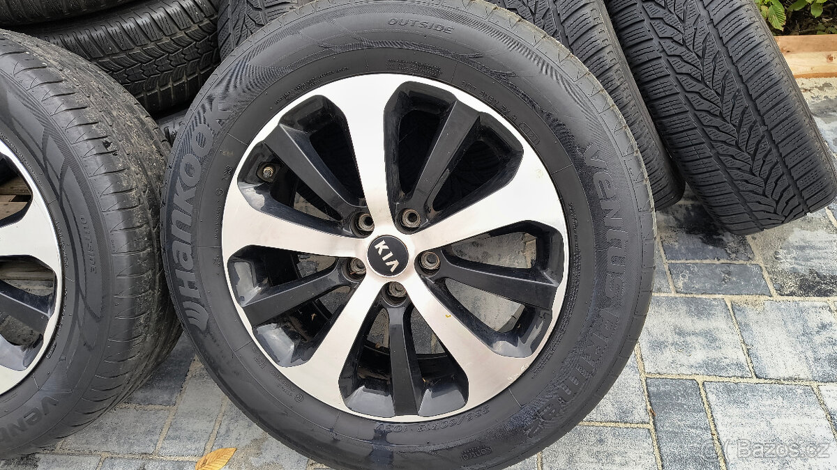18 originál KIA SORENTO 235/60 R18 TMPS