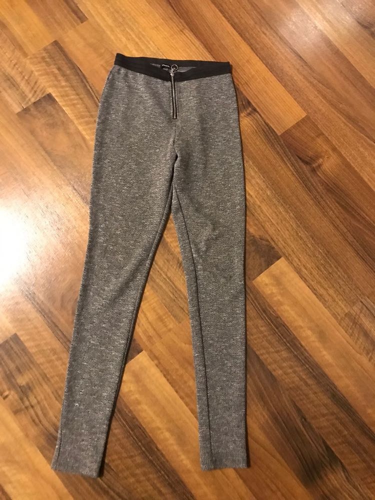 Legíny na zip, zn. Reserved