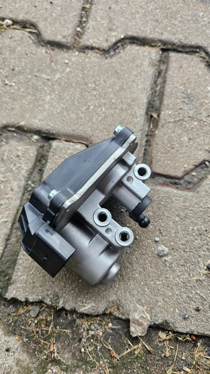 Nastavovací klapka (sací potrubí) PIERBURG 7.06870.02.0