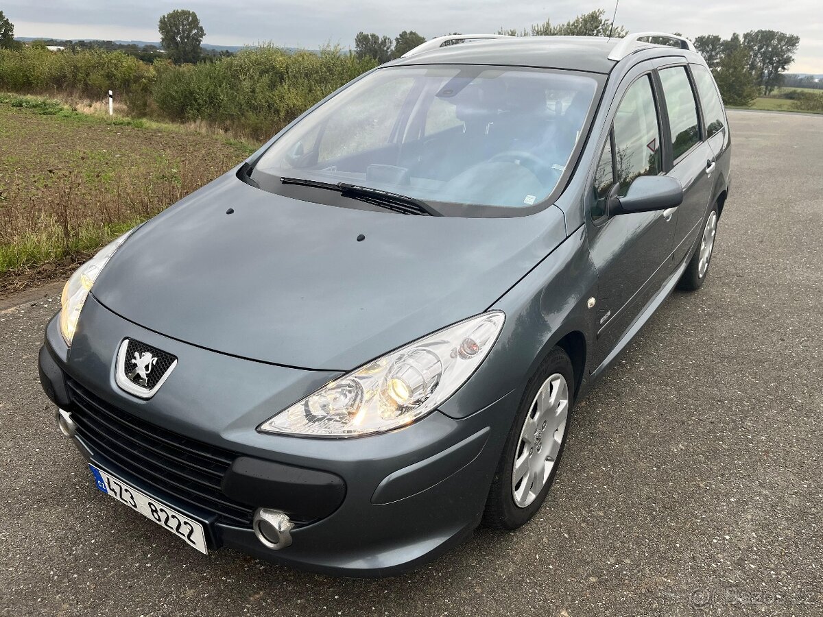 Peugeot 307SW 2.0HDI 100kW - 7-míst,topení WEBASTO