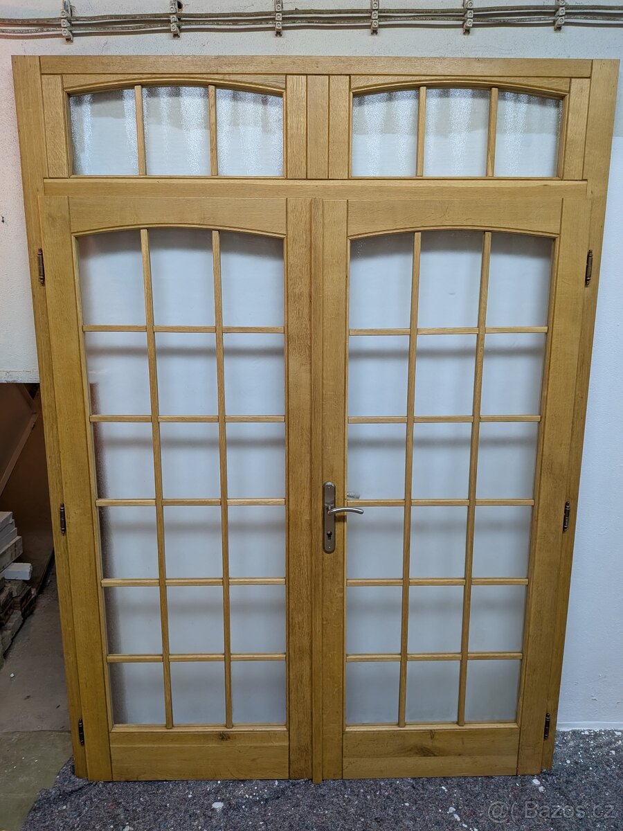 Masivní DUB Dvoukřídlé dveře s nadsvětlíkem V 241,5 cm