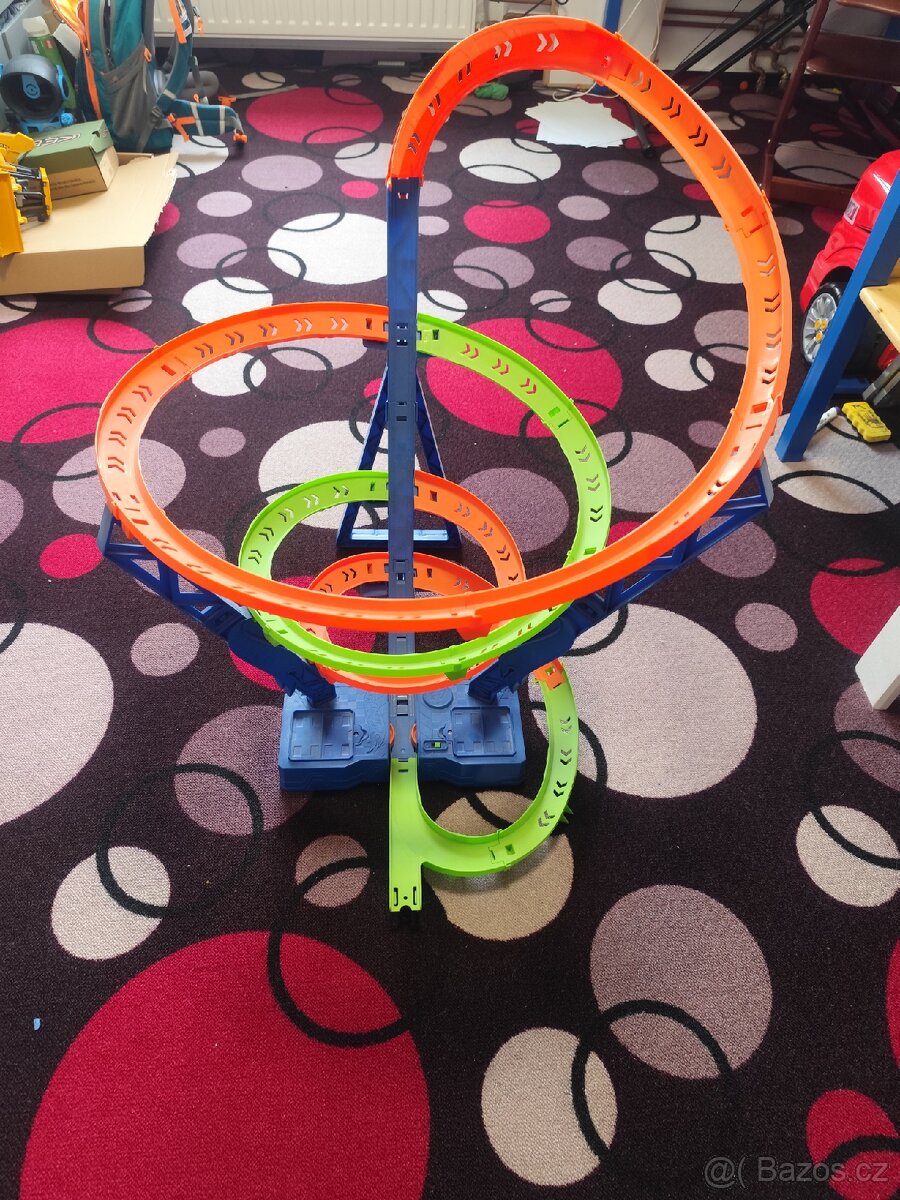 Hot Wheels Sada Závodní dráha Tornádo HGV67