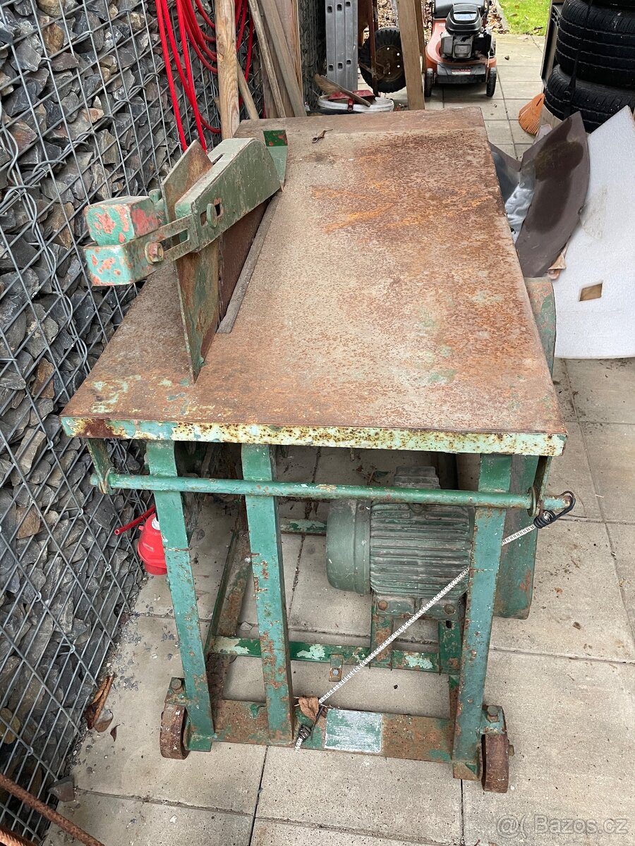 Cirkularka s kolebkou