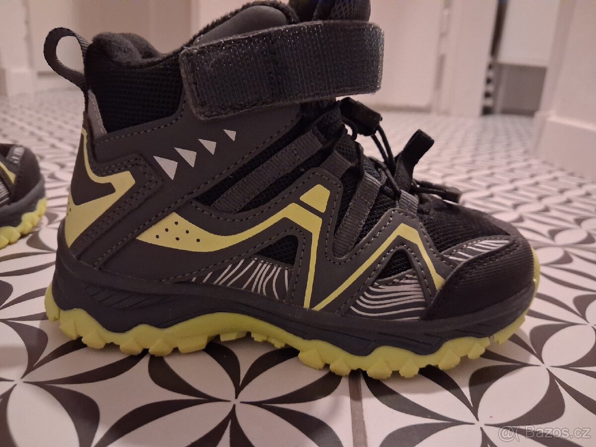 Detske zimni treckove boty