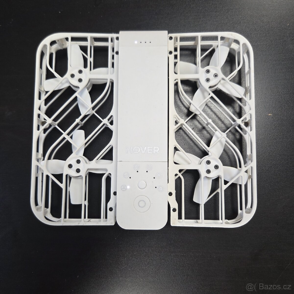 Selfie dron HOVERAir x1