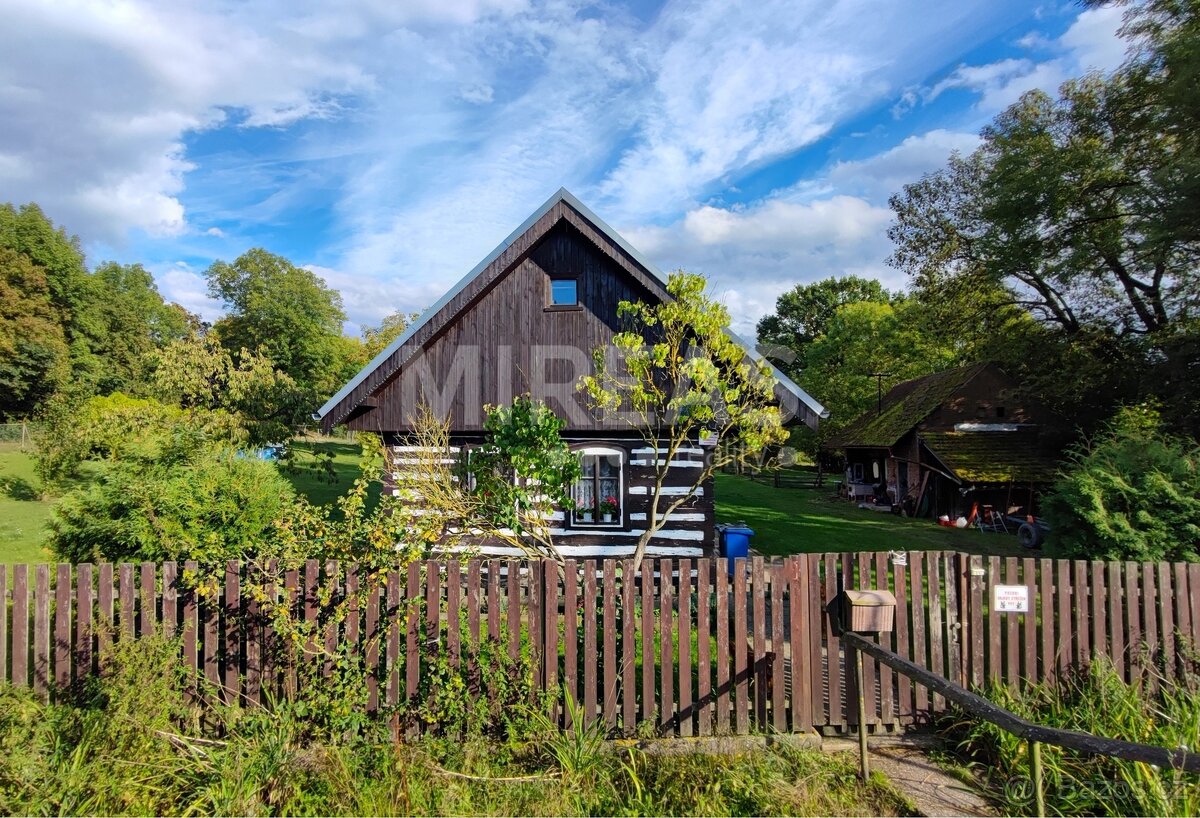 Chotěšice - Nouzov, prodej RD 8+kk/L, 202 m2, na pozemku o c