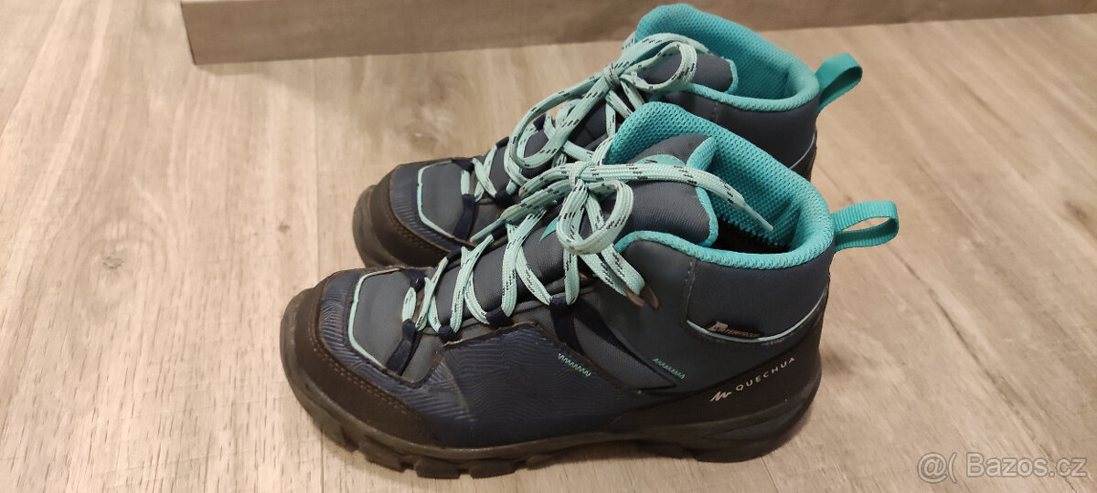 Decathlon - dívčí turistické kotníkové nepro. boty vel.35