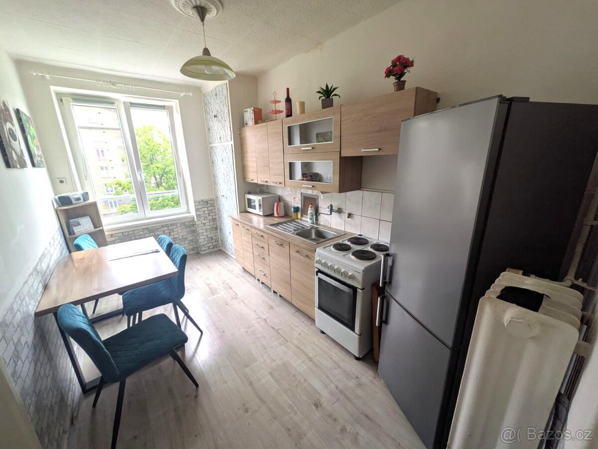 Prodej bytu 2+1, tř. Budovatelů 2389/42, Most