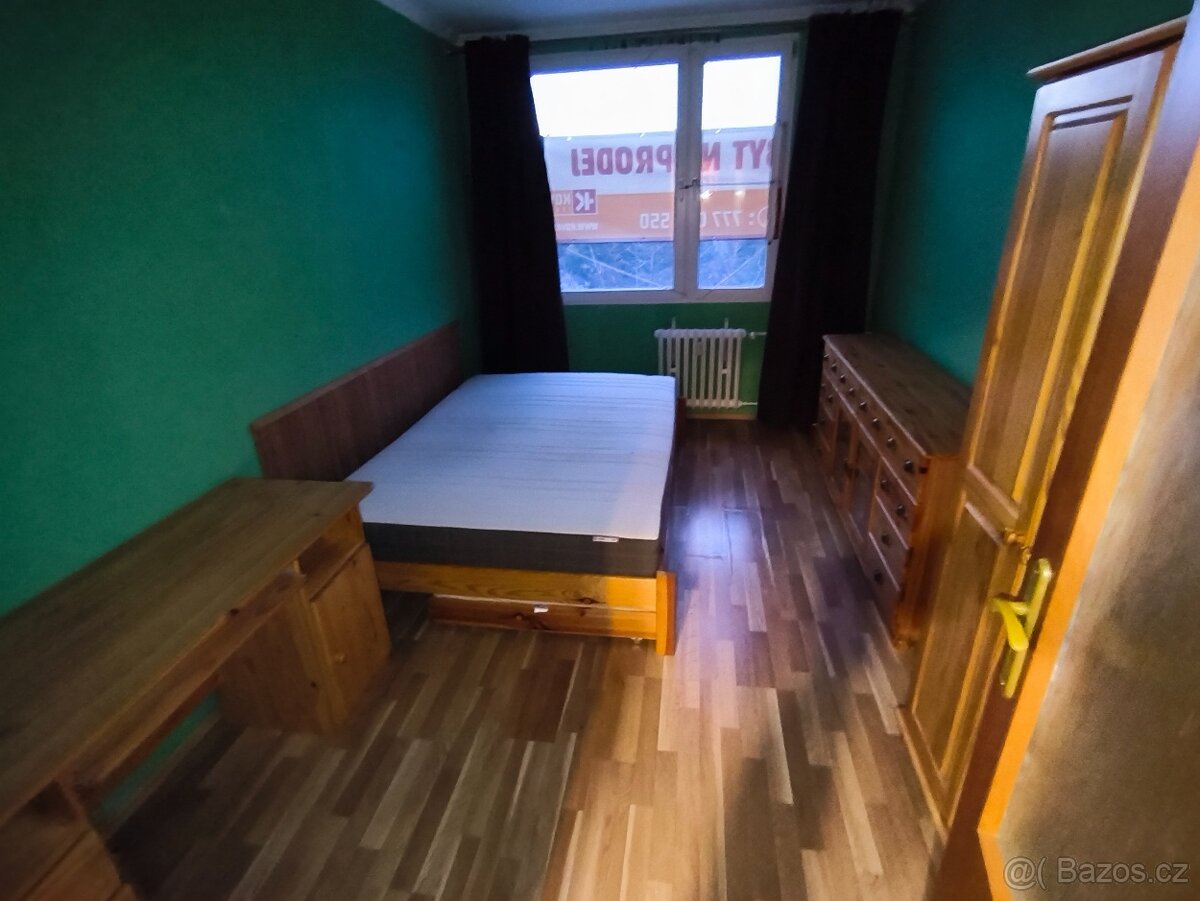 Nábytek dětský pokoj a obývací pokoj