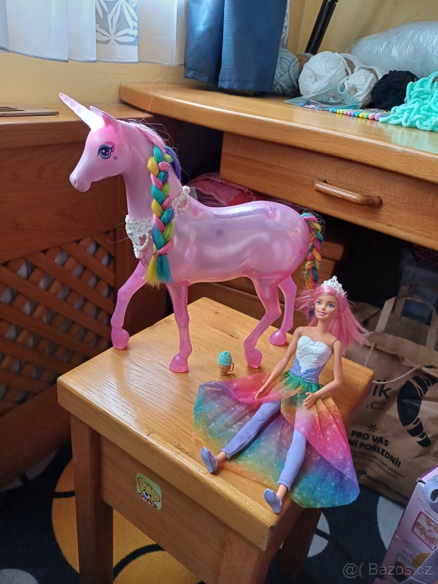 Jednorožec a Barbie