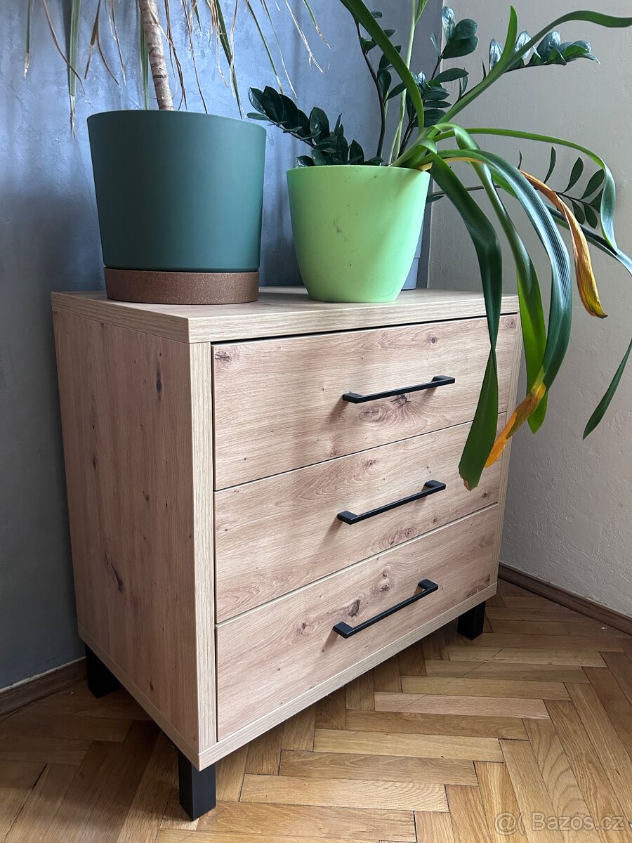 Mala komoda, dekor dub prirodni
