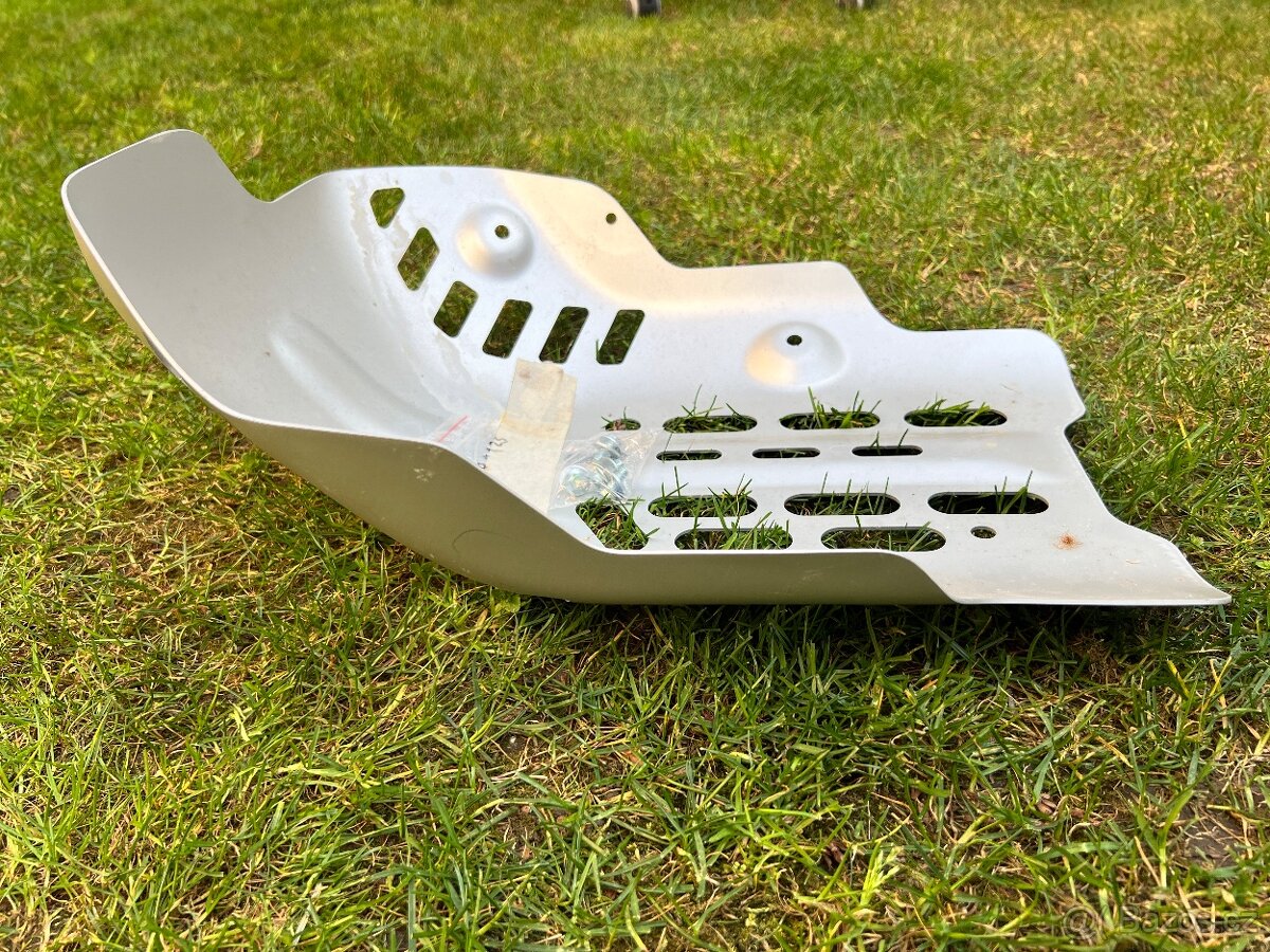 Yamaha TENERE 700, šusplech originál, kryt motoru