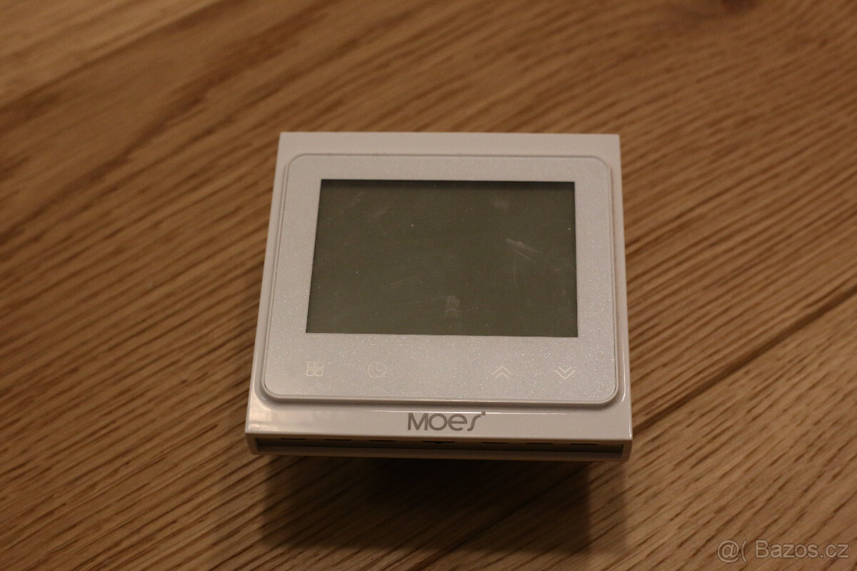 termostat wifi Moes BHT-002