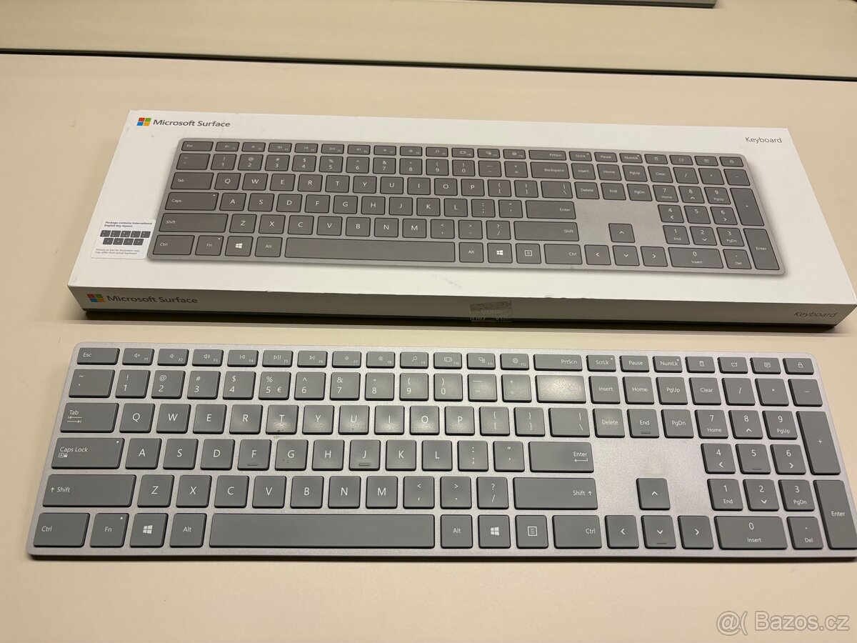 Microsoft Surface Keyboard (Gray, americká klávesnice)
