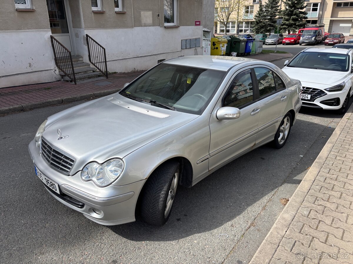 Mercedes Benz C180