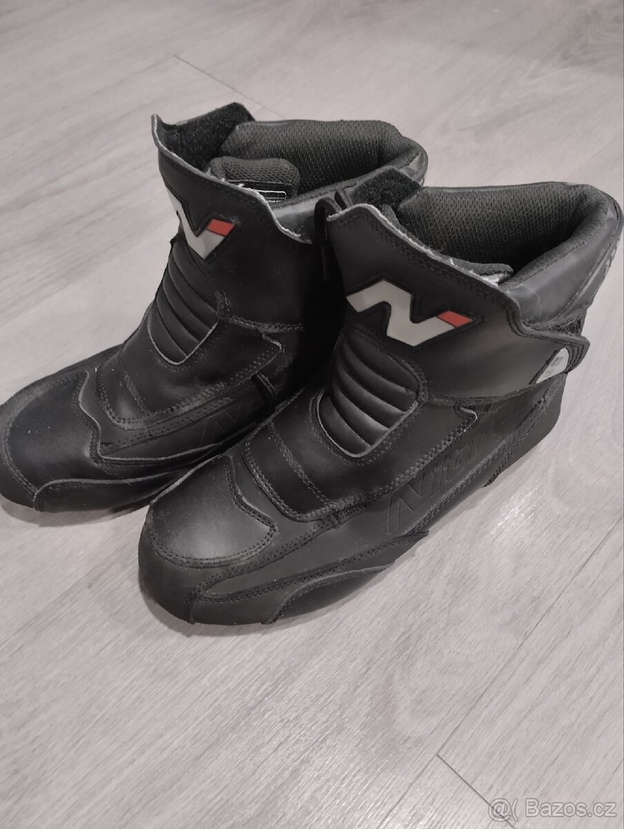 Boty na motorku vel. 39