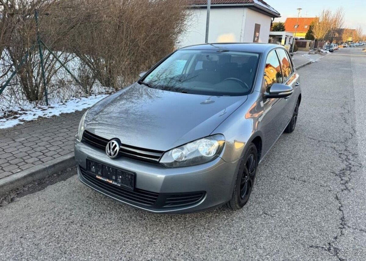 Volkswagen Golf 1,4i klima , Nová STK benzín