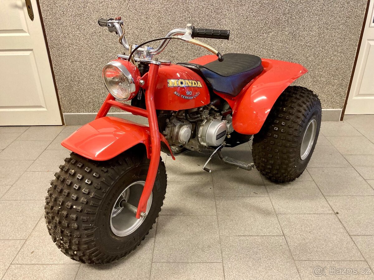 Rarita tříkolka Honda ATC