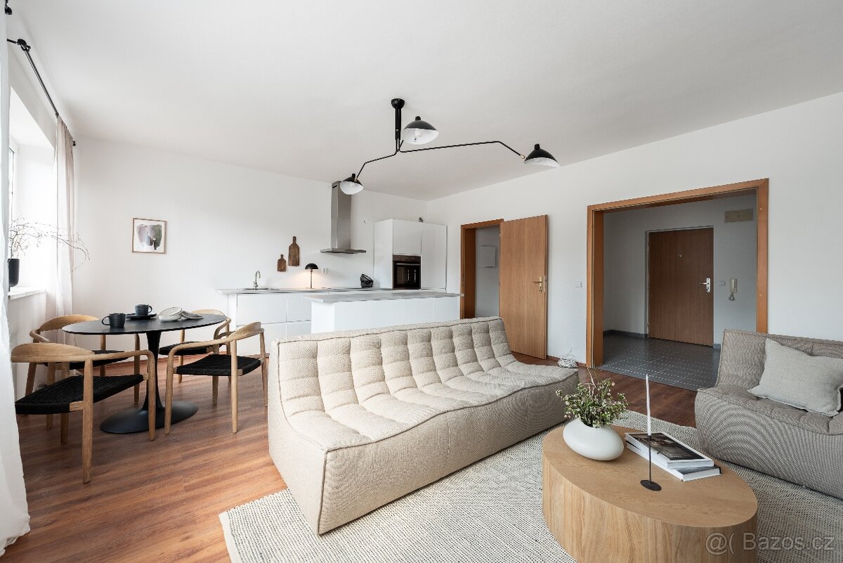 Prodej bytu 2+kk 62 m² Na Žertvách, Praha - Libeň