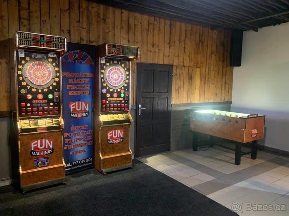 Šipky, šipkovy automat, cyberdine, Led světla
