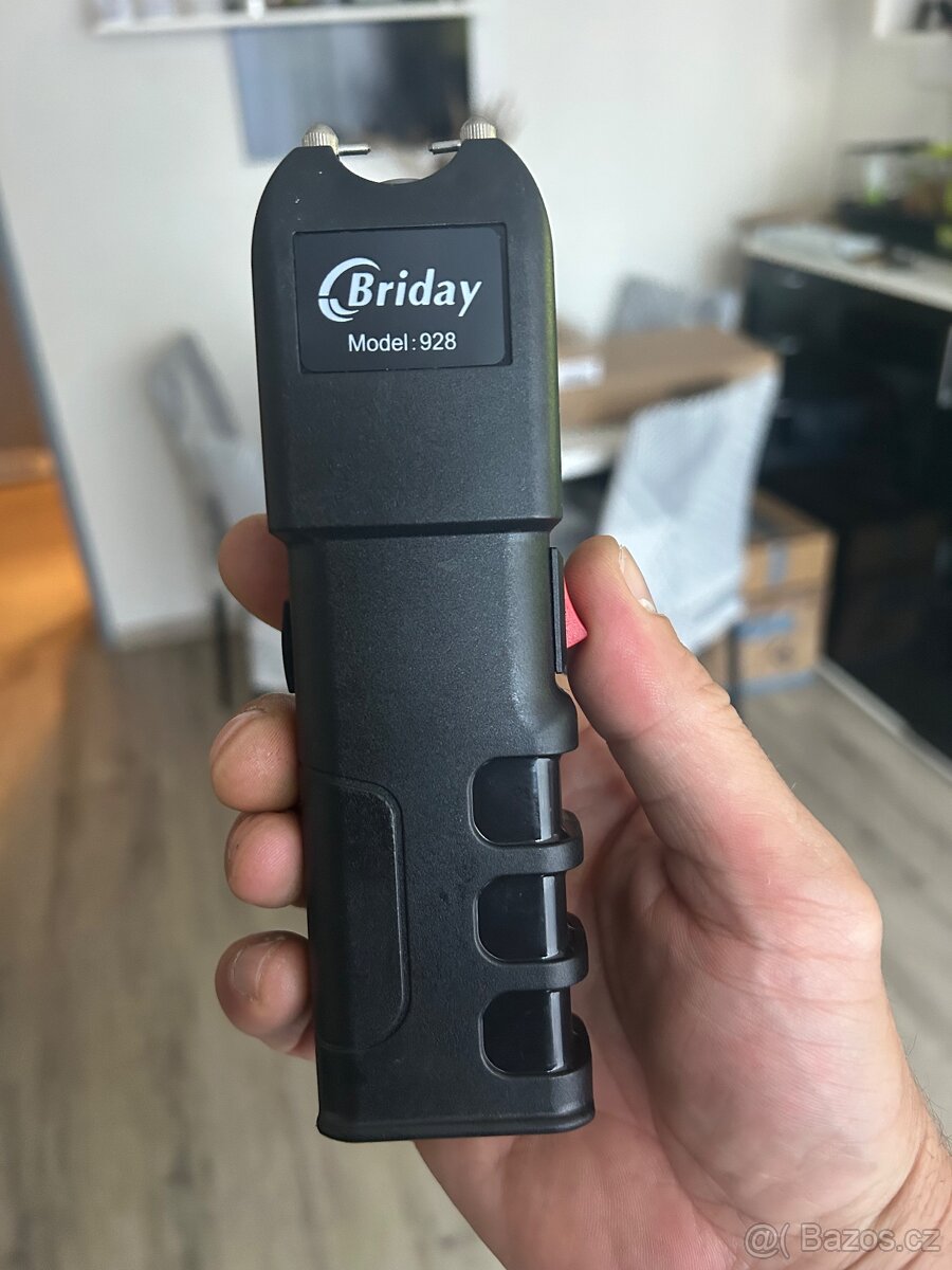Nový Paralyzér s LED svítilnou (Briday-928)