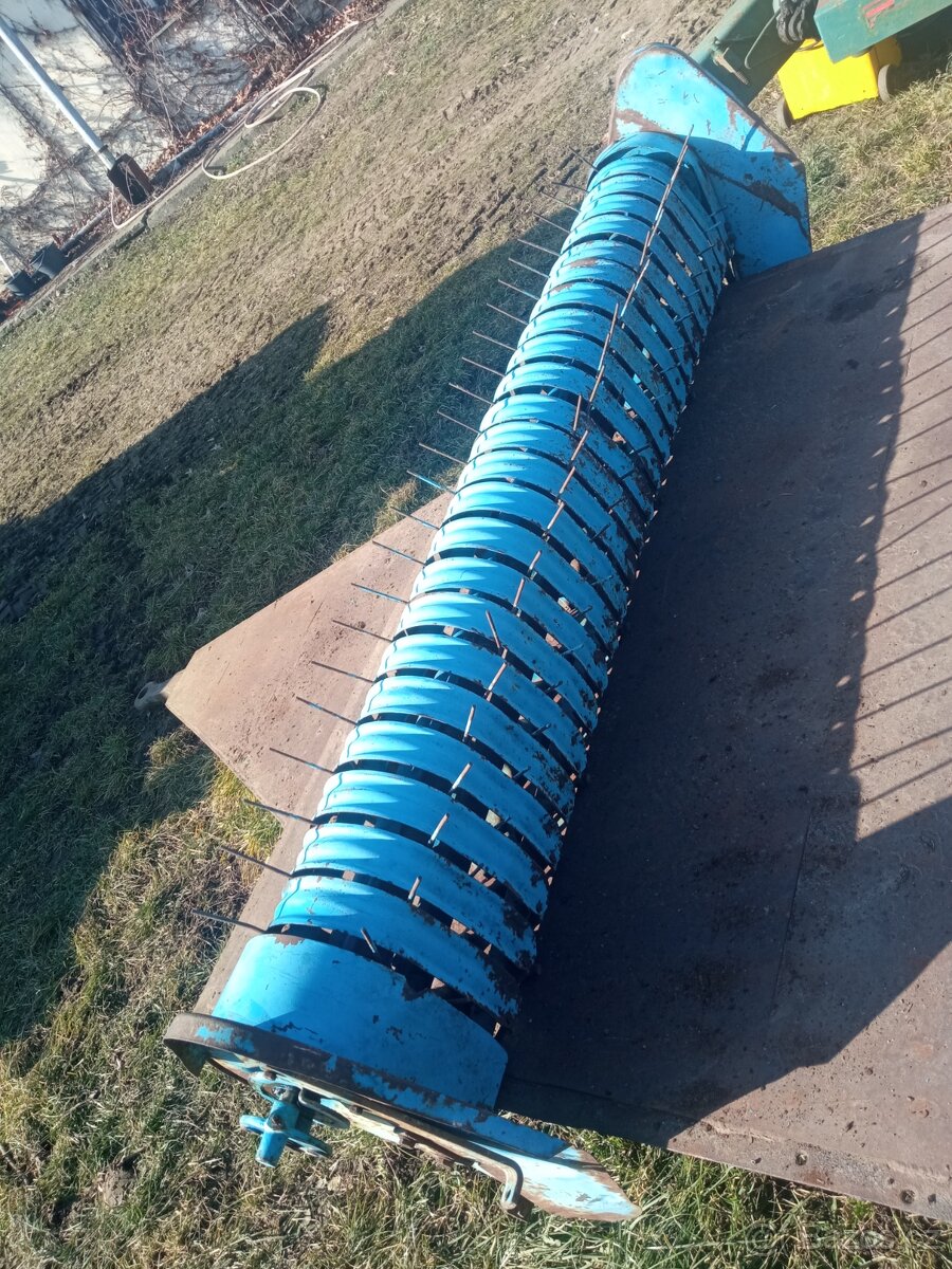 Adapter na dvoufázovou sklizeň na kombajn E 512, 514