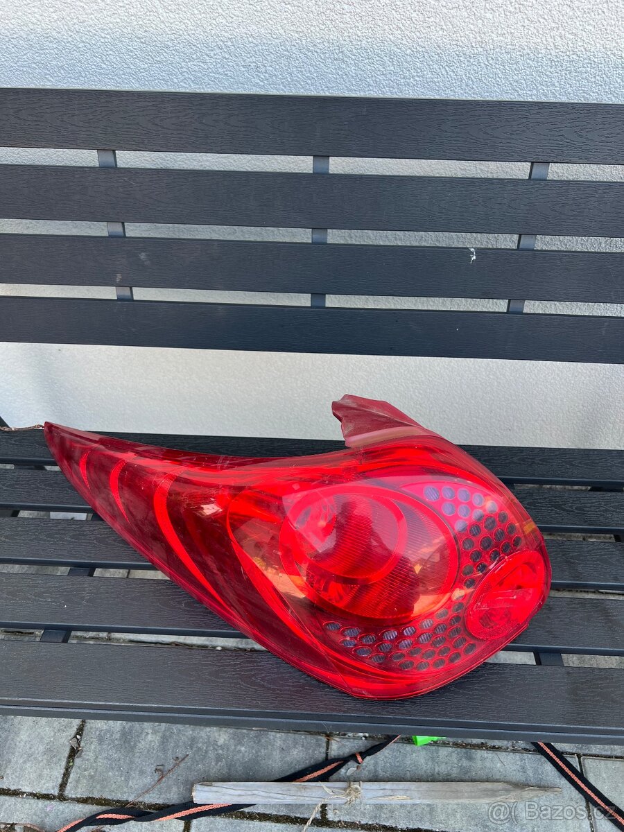 Peugeot 207 SW zadní levé světlo
