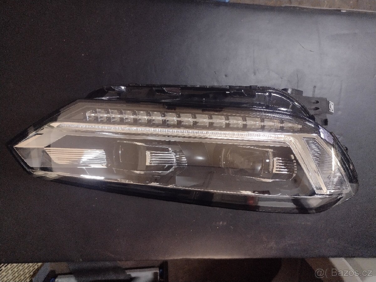Světlomet Full LED VW Touran (5TA), 5TB941082A, pravá