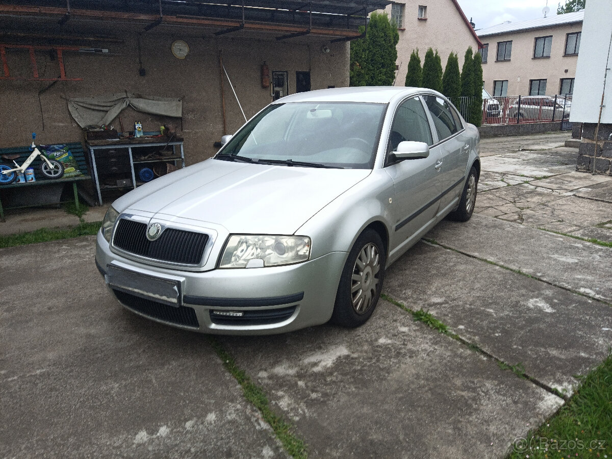 Škoda Superb 1