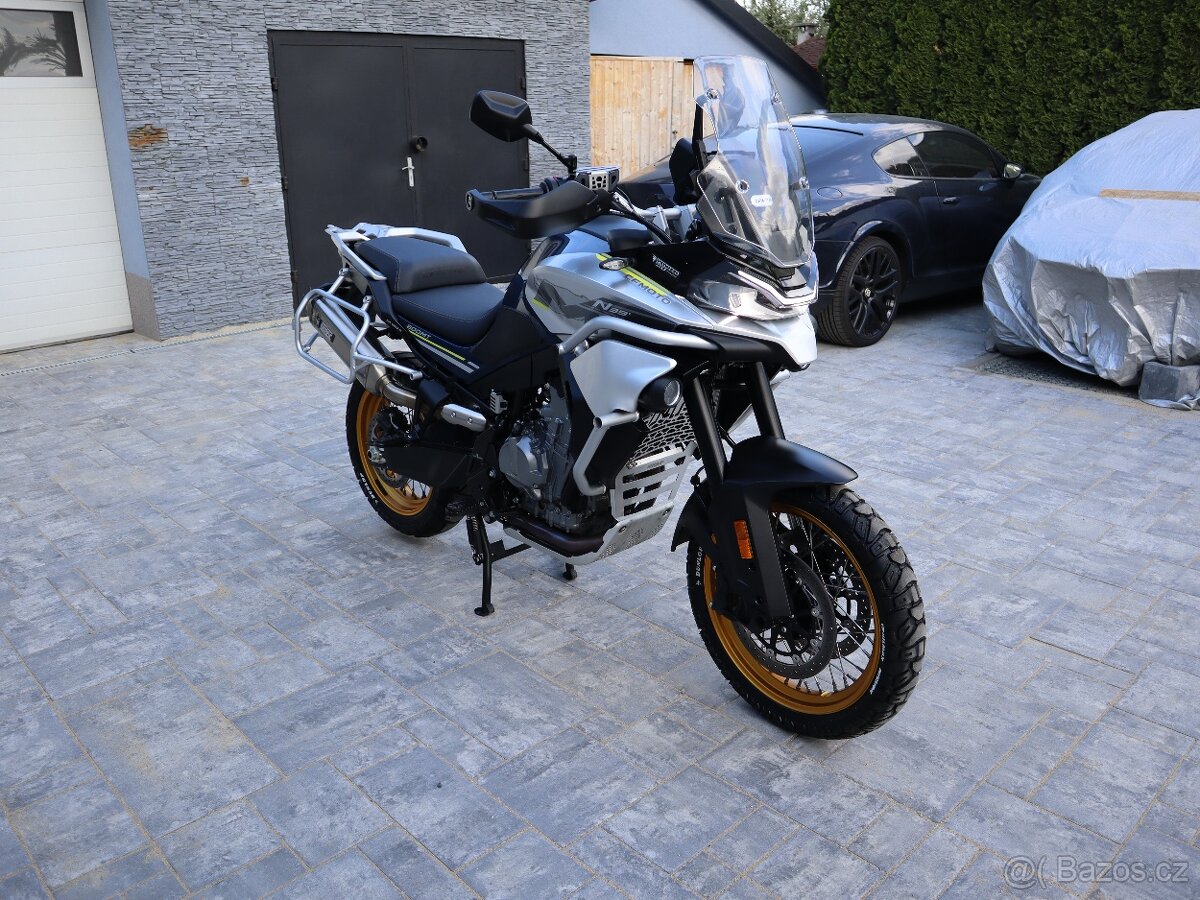 CF Moto 800 MT 74kW Původ ČR, 1.Majitel, po servisu