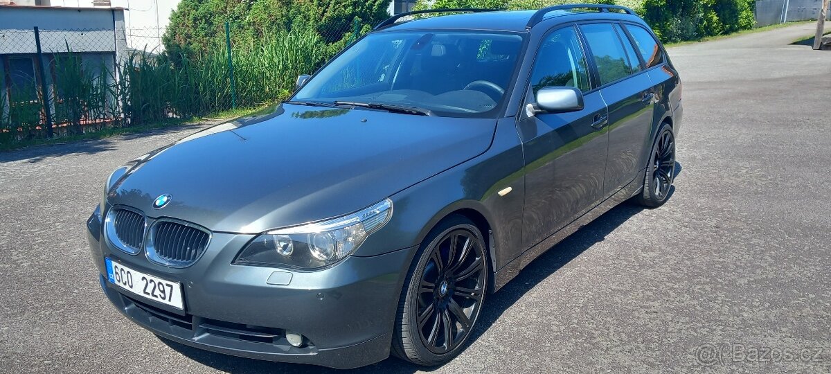 BMW 545i e61 manuál