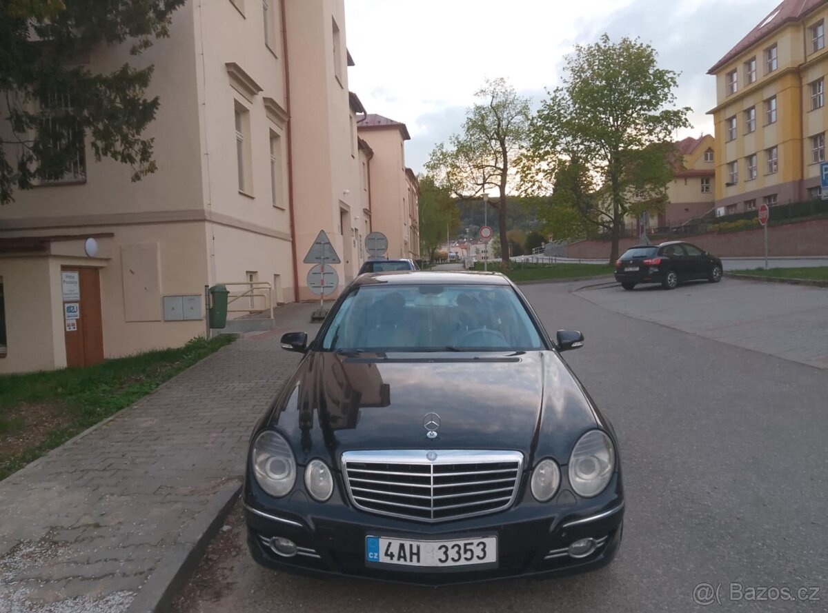 Mercedes E300 V6 Automat