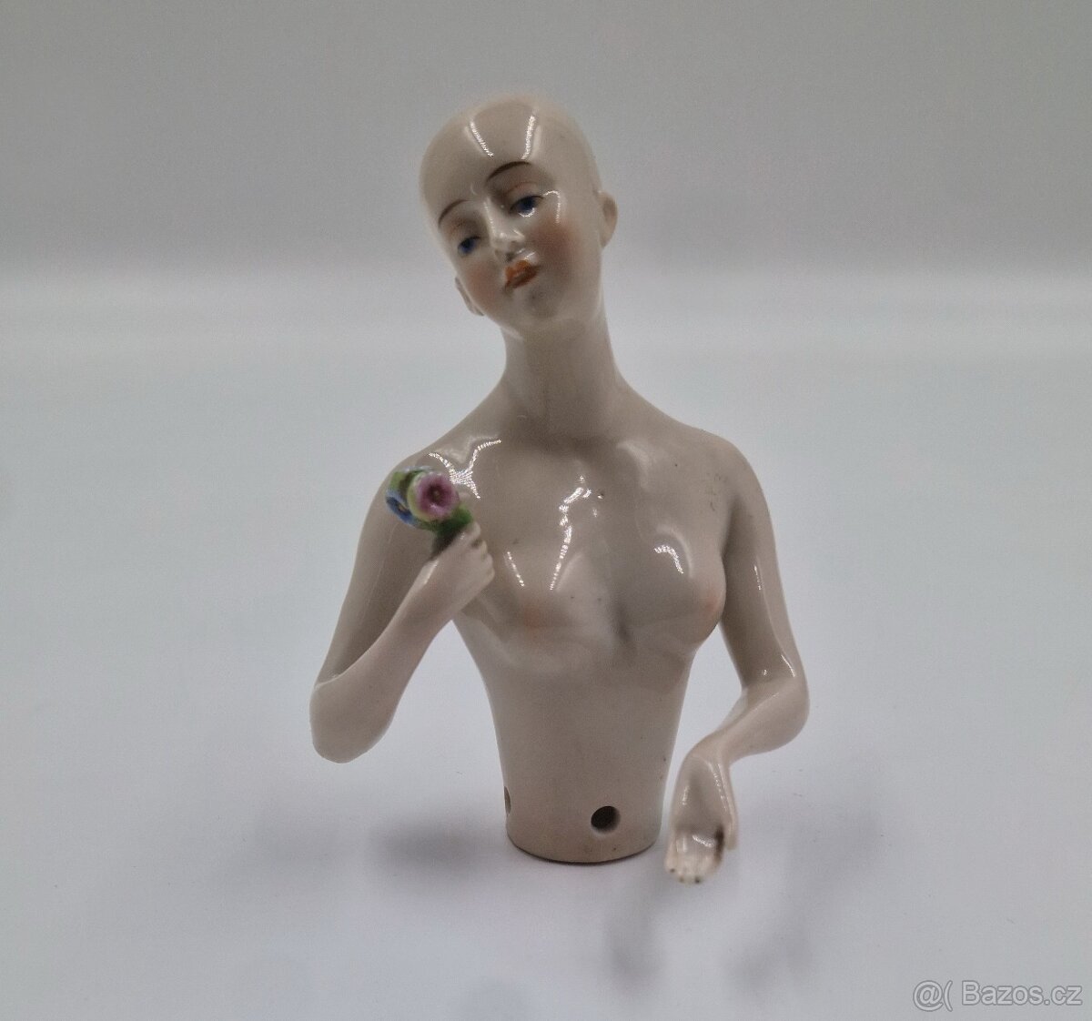 starožitná porcelánová čajová panenka