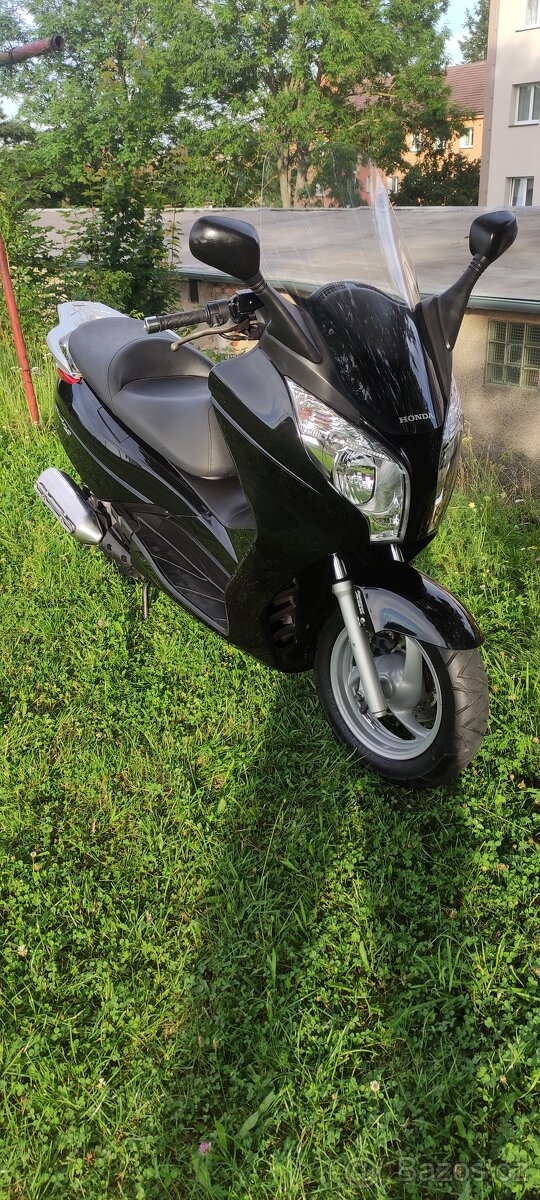 Honda S-Wing 125i ABS