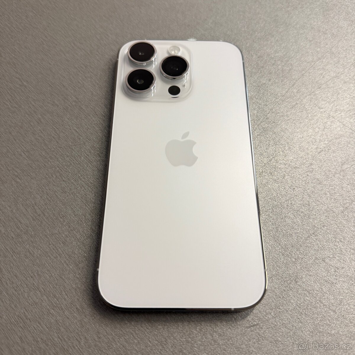 iPhone 14 Pro 512GB silver, pěkný stav, rok záruka