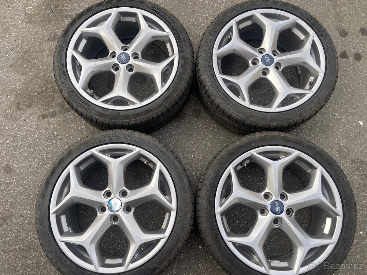 Original kola Ford R18 235/40 letní pneu, 5x108