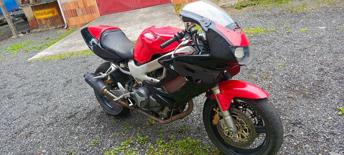Honda VTR 1000