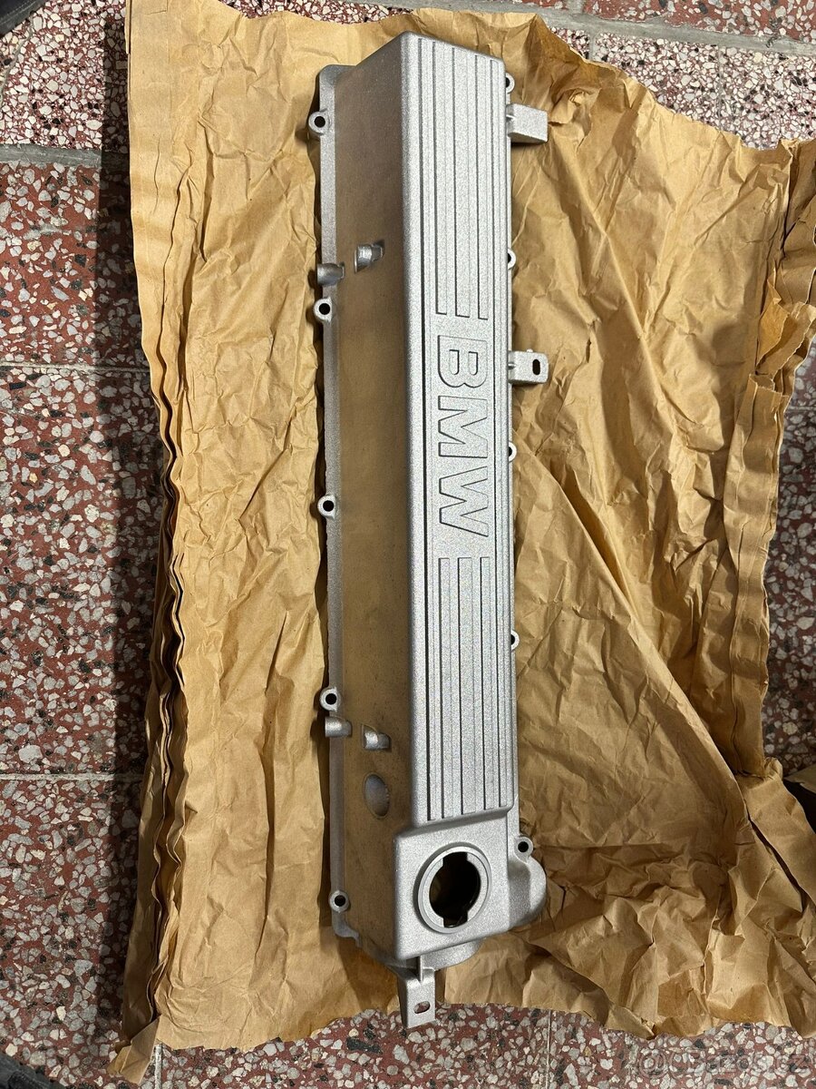 Nové ventilové víko BMW E36 E34 - 525TDS