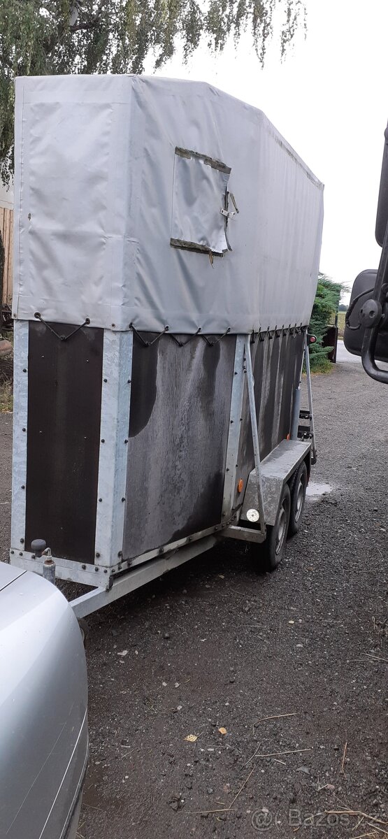 Přívěs na 1 koně jen 1300kg- můžu  snížit